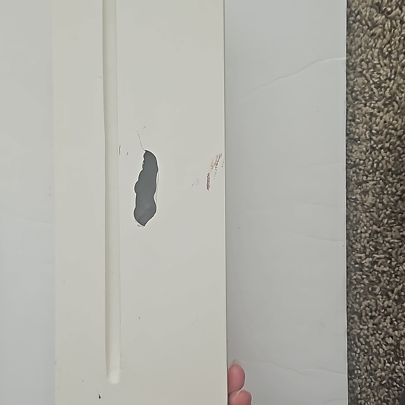 Set of two floating shelves 12 in by 4 in - Picture 3 of 8